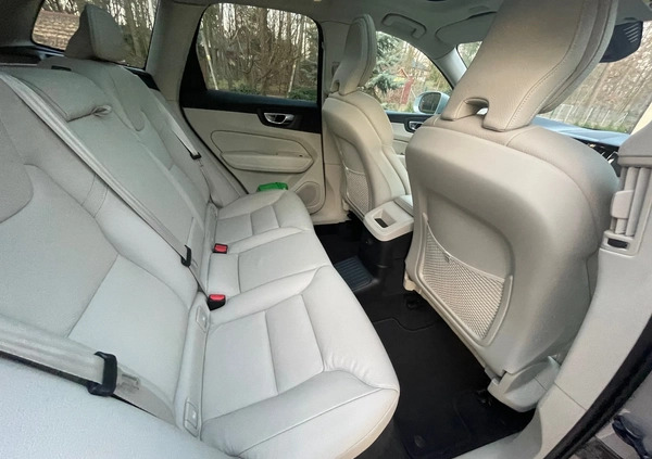 Volvo XC 60 cena 229000 przebieg: 18160, rok produkcji 2022 z Kozienice małe 137